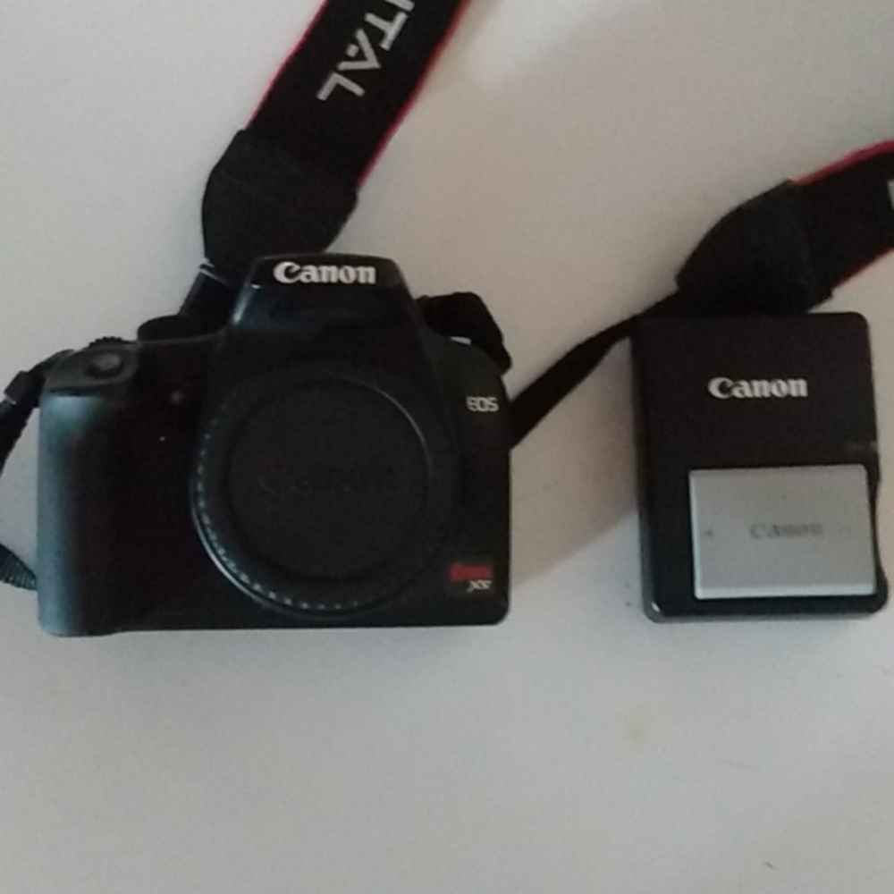 Canon EOS Rebel XS Camera Body